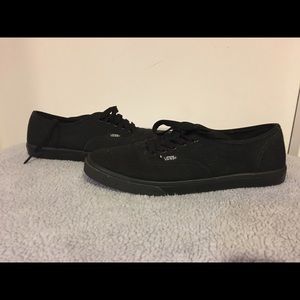 All black Vans